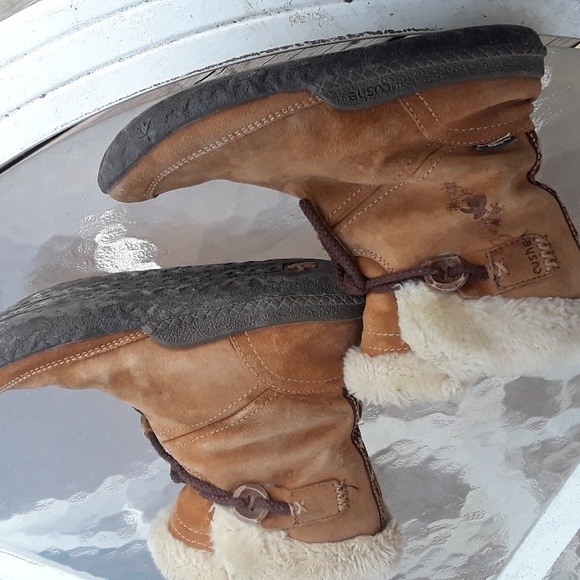 Cushe Suede Ladies Waterproof Boots - Picture 4 of 8